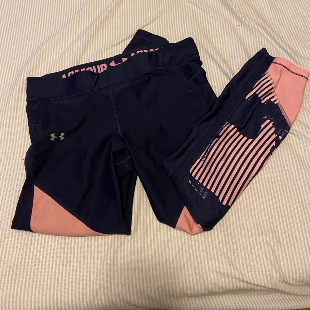 Under Armour tights.